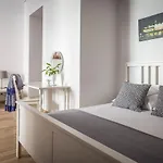 Fragola Budget Apartments & Rooms