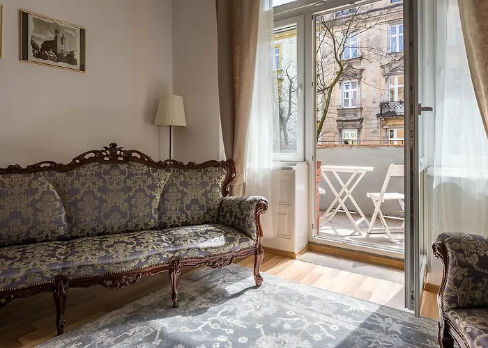Fragola Budget Apartments & Rooms